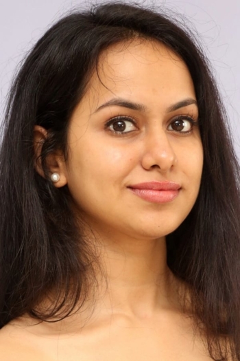 Actor Pallavi Dora