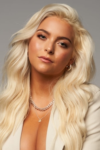 Actor Jenny Chicoine