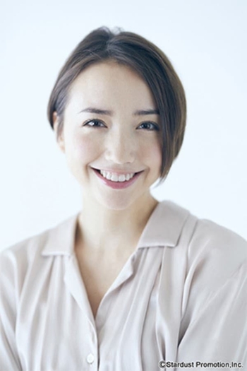 Actor Ellie Toyota
