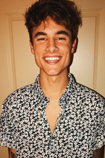 Actor Kian Lawley