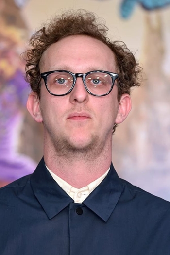 Actor Leo Bill