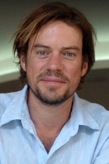 Actor Tom Long