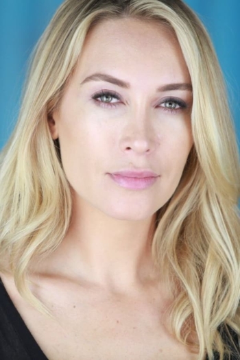 Actor Michelle Mason