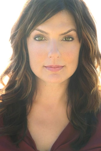 Actor Lisa Ross