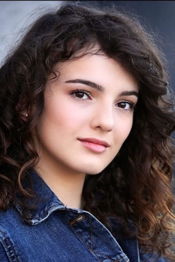 Actor Michaela Dean