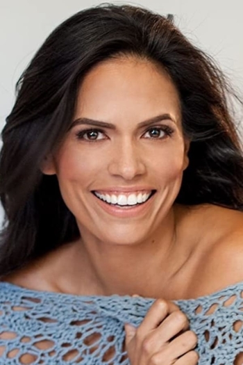 Actor Vanessa Villalovos