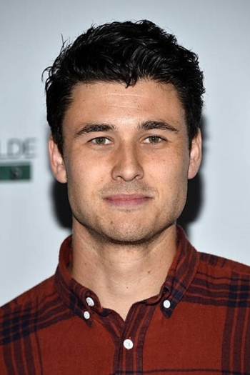 Actor Tom Hobbs