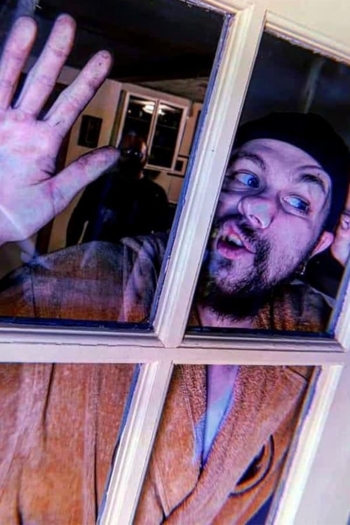 Actor Zachary Barrett