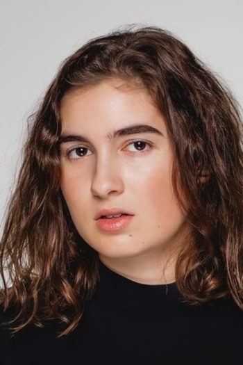 Actor Jessica Barr