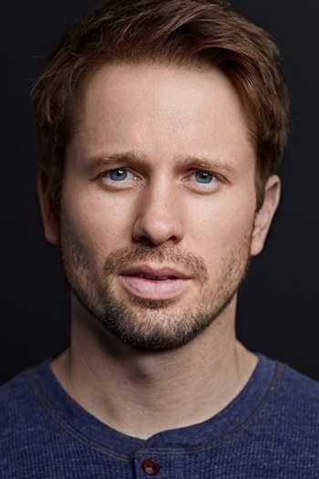 Actor Tyler Ritter