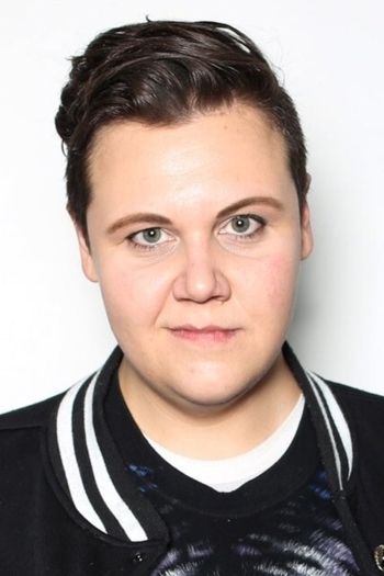 Actor Caitlin Weierhauser