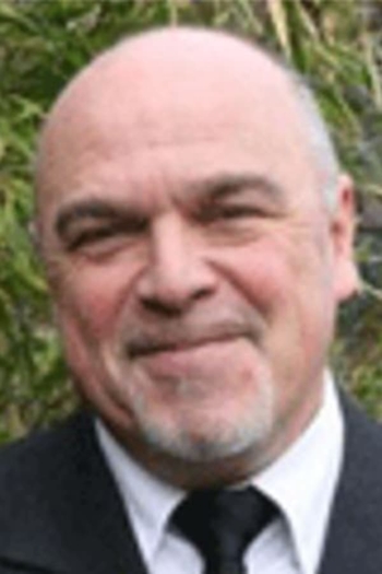 Actor Bernard Erhard