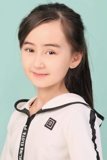 Actor Shuya Sophia Cai