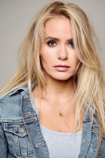 Actor LeeAnne Bauer