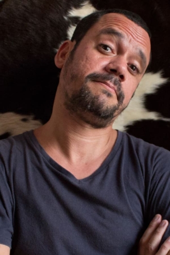 Actor Carlos Segundo