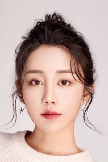 Actor Zhou Yi Dan
