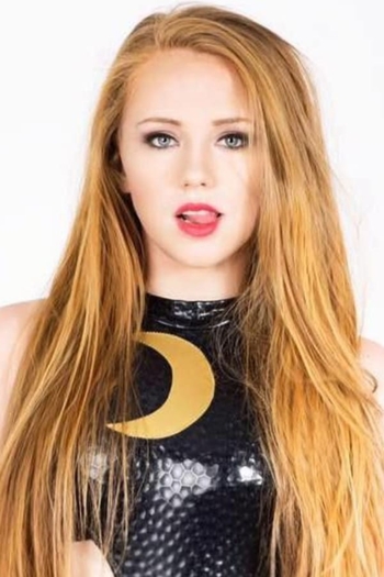 Actor Courtney Stewart
