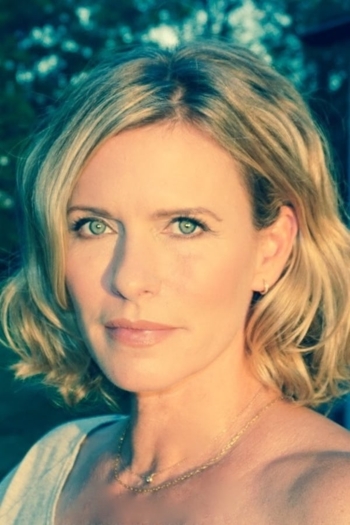 Actor Noelle Evans