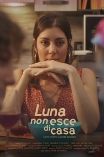 Luna non esce di casa