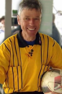 Asche, Foul und Pfeife