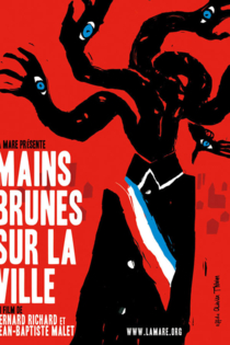 Mains brunes sur la ville