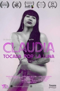 Claudia tocada por la luna