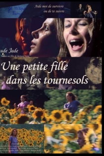 Une petite fille dans les tournesols
