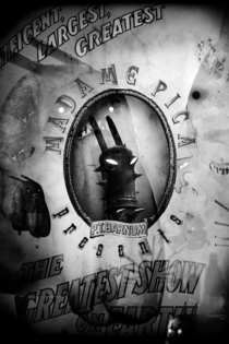 PICATOWERS: Pizza Sangre