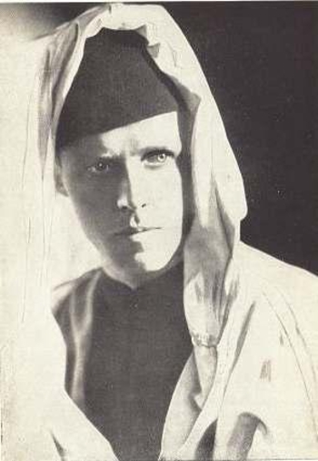 مواجهة الصحراء / الصحراء تحترق