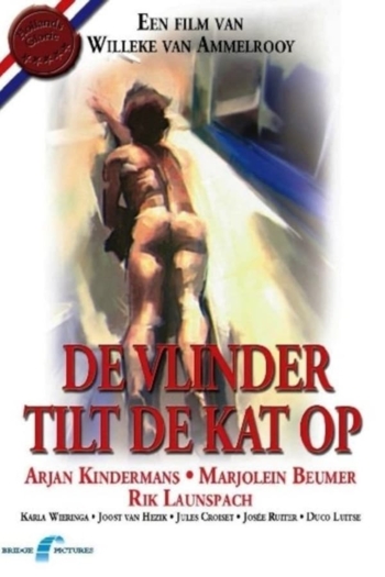 De vlinder tilt de kat op