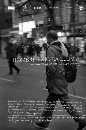 Hombre bajo la lluvia