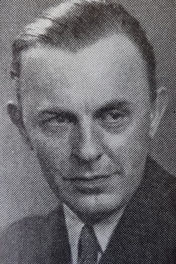 The coronal lunar eclipse