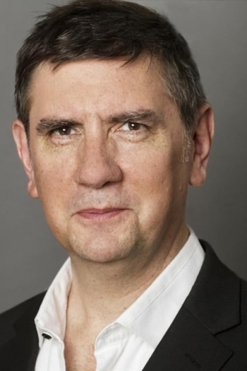 Actor Nicholas Barnes