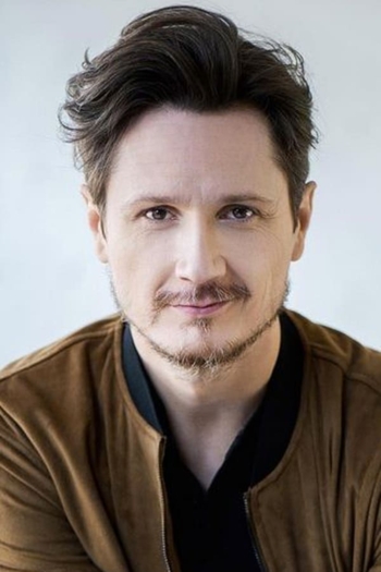 Actor Simon-Olivier Fecteau