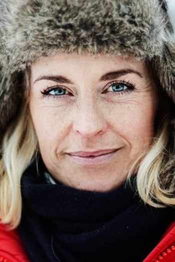 Actor Erika Rosenbaum