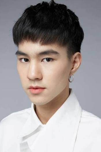 Actor Leo Peerapun Chungcharoenpanich