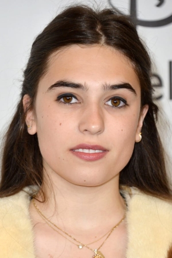 Actor Clara Mamet