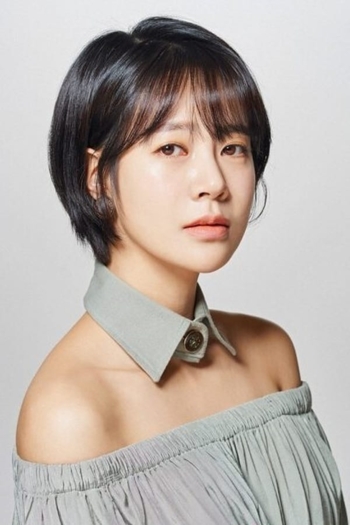 Actor Choi Yoon-young