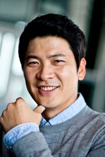 Actor Kim Sang-kyung