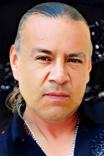 Actor Carlos Puente