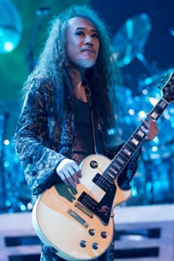 Actor Tomoaki Ishizuka