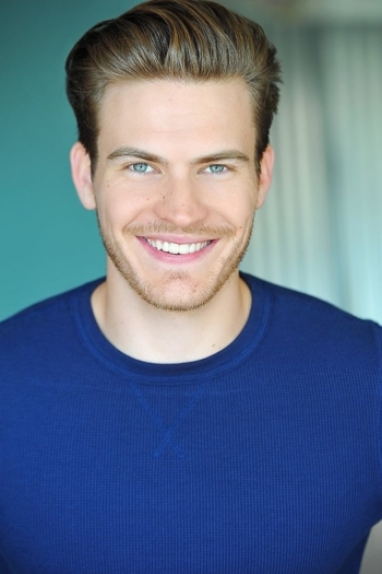 Actor Tanner Sarff