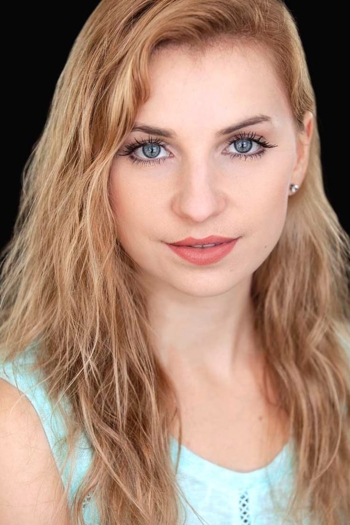 Actor Phoebe Major Mewse