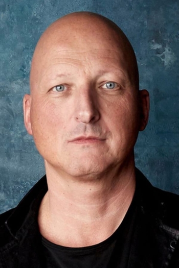 Actor Dan Reed