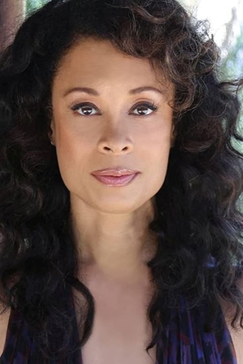 Actor Valarie Pettiford