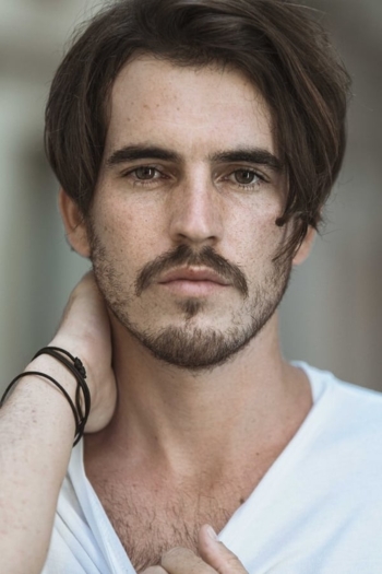 Actor Oliver Morellón