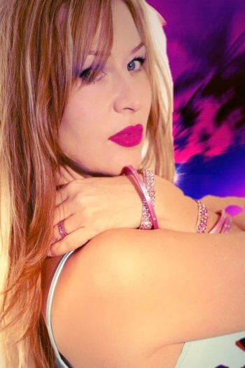 Actor Samantha Newark