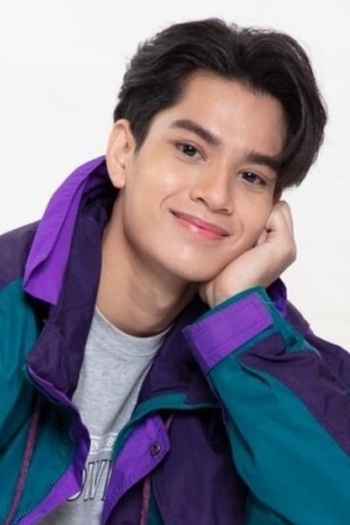 Actor Teachapat Pinra