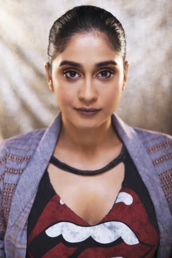 Actor Regina Cassandra