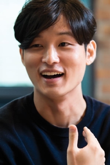 Film director Yoon Sung-hyun